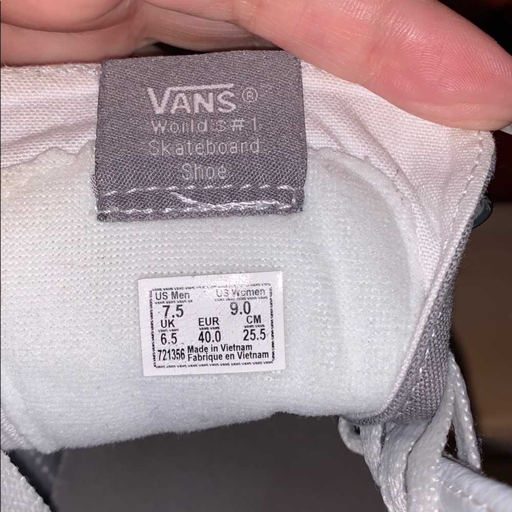 Shoes - Picture 3 of 3